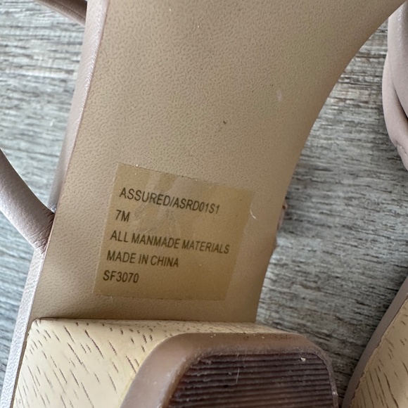 STEVE MADDEN ASSURED BLOCK HEEL SANDAL SZ 7M - Picture 4 of 10